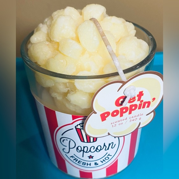 Fun Novelty Popcorn Candle - Picture 4 of 5
